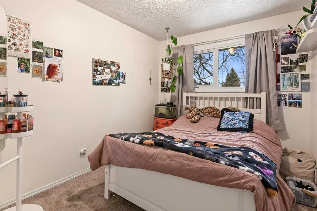 79 Suntree Lane