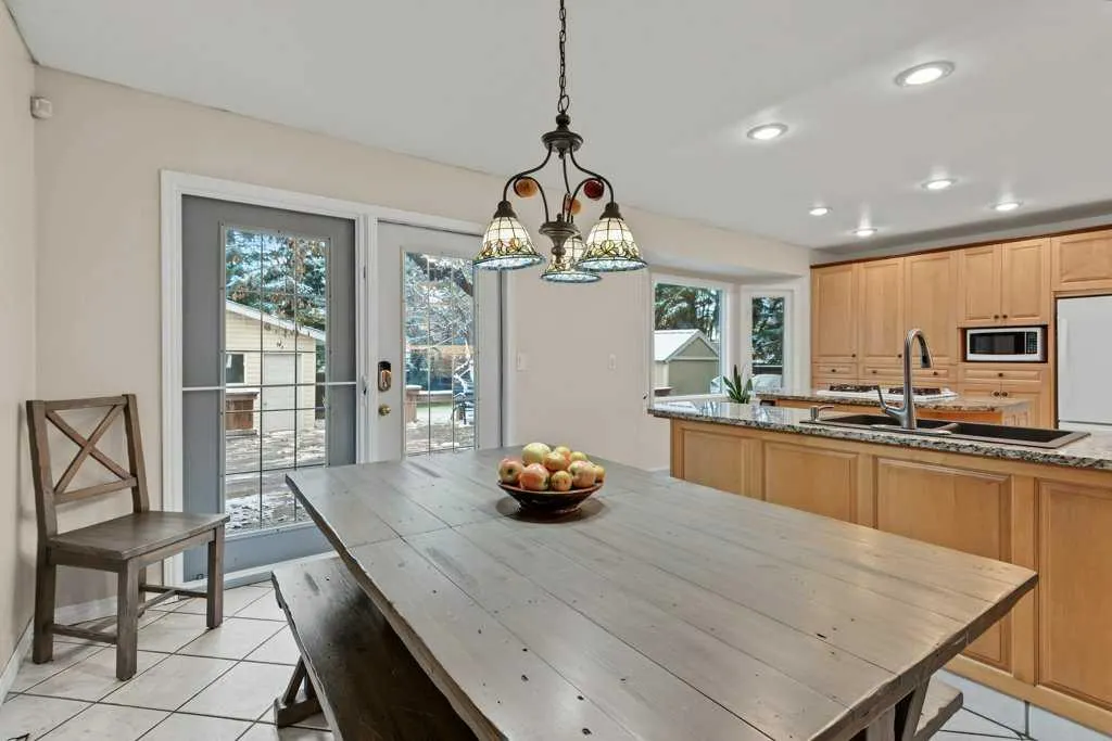 79 Suntree Lane