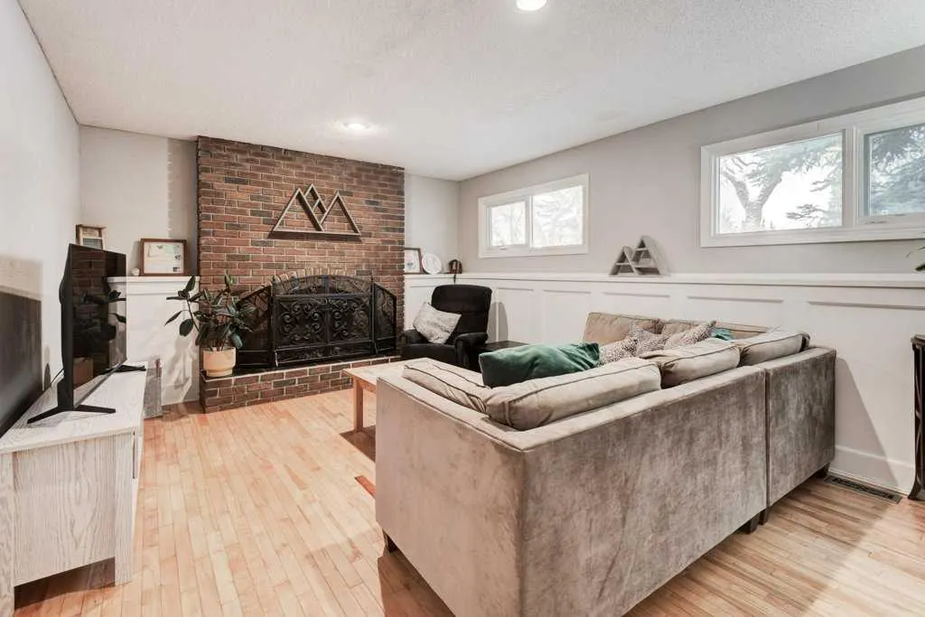 79 Suntree Lane
