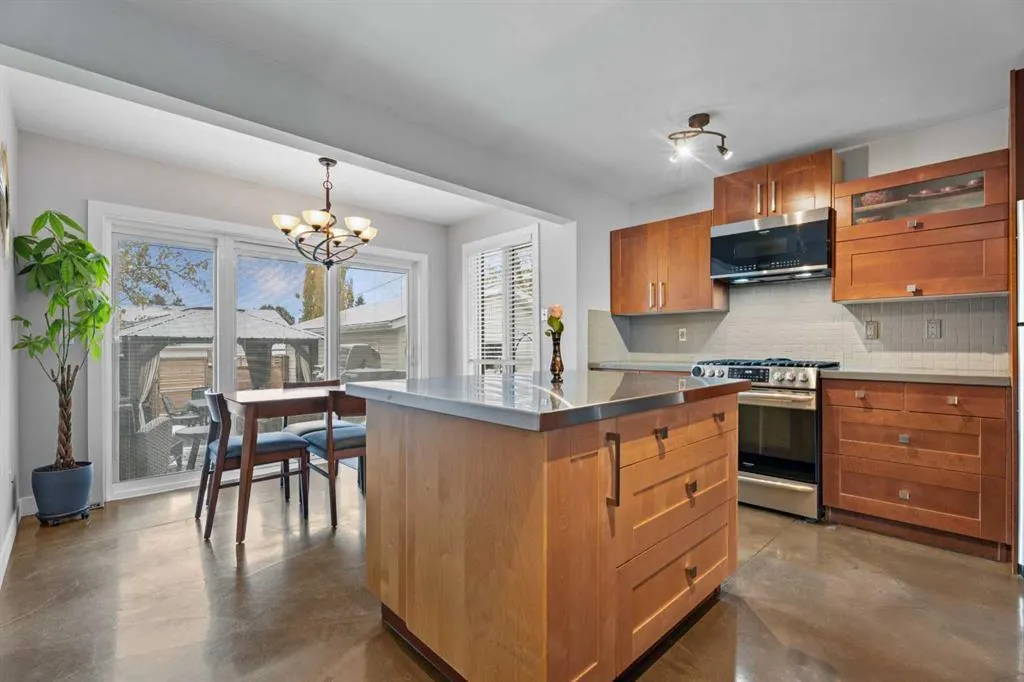 807 Allandale Road SE