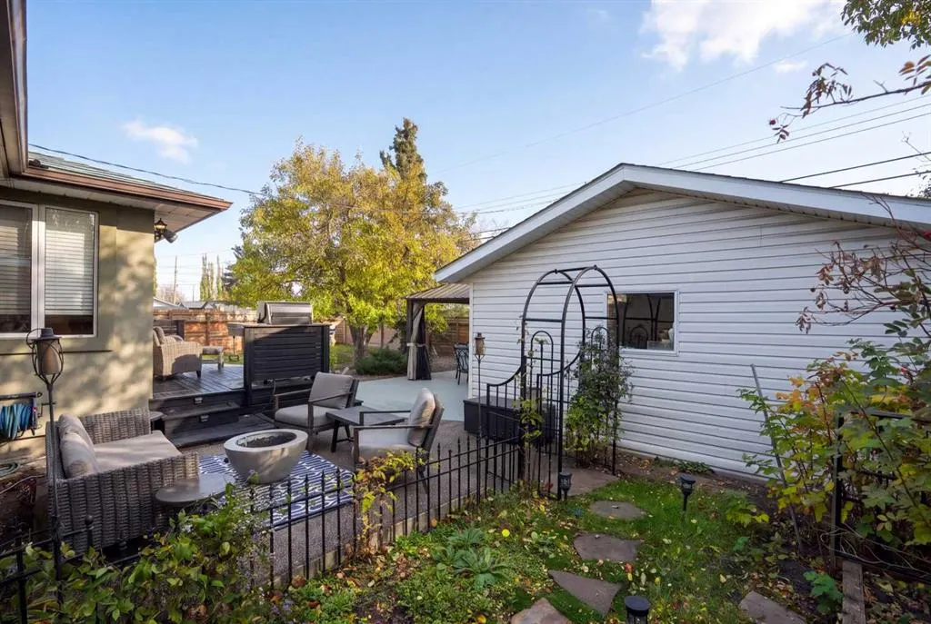 807 Allandale Road SE