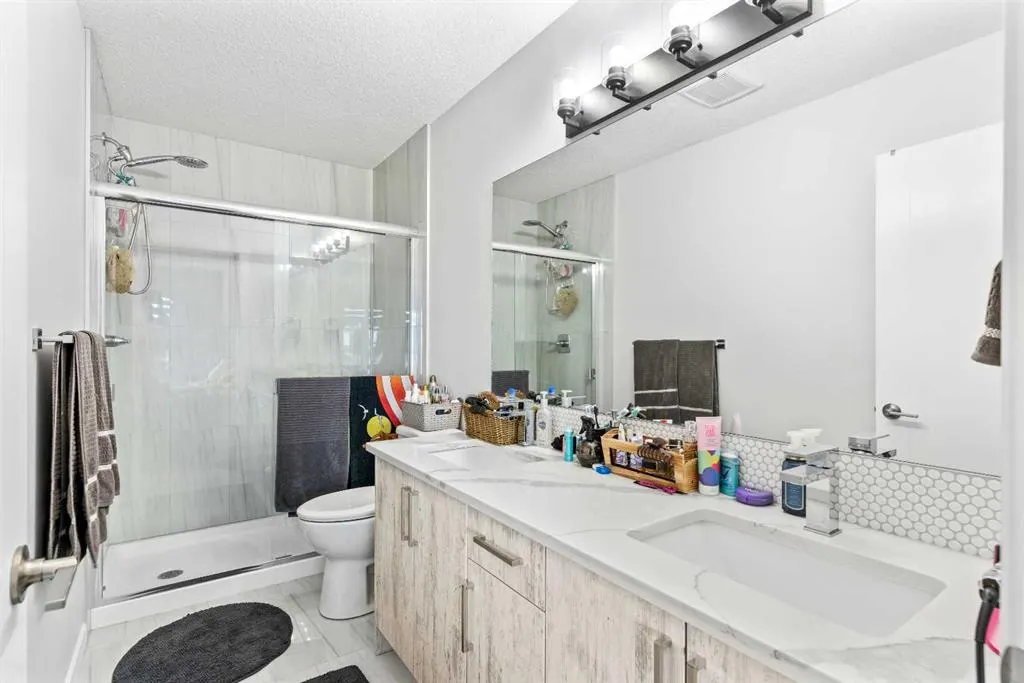 11428 52 Street NE #303