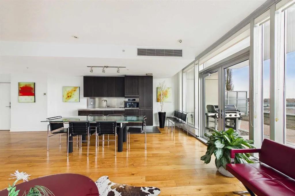 433 11 Avenue SE #3001