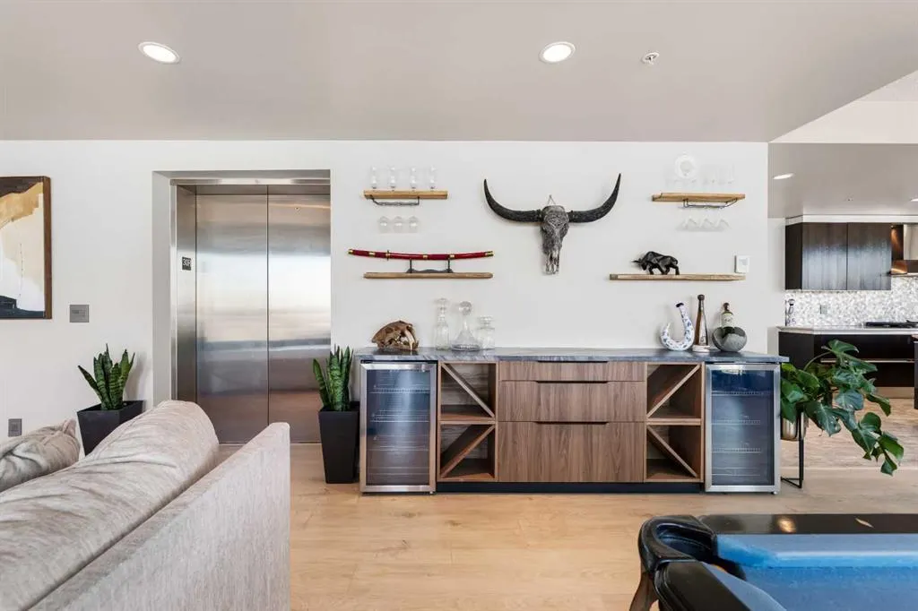 433 11 Avenue SE #3001