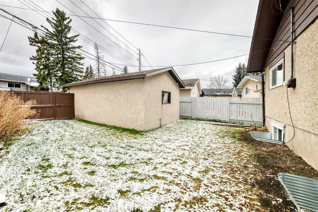 619 Penbrooke Road SE