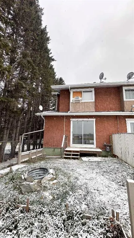 420 Centre Street N #5