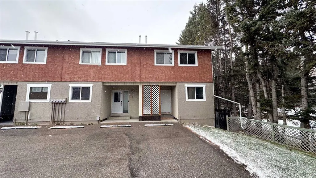 420 Centre Street N #5