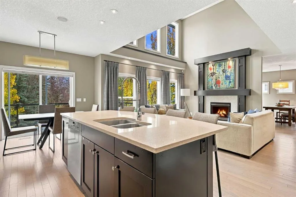 54 West Cedar Place SW