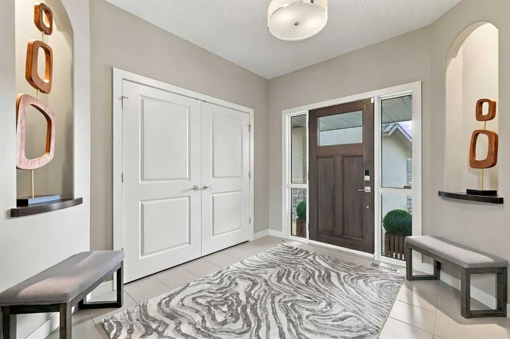 54 West Cedar Place SW