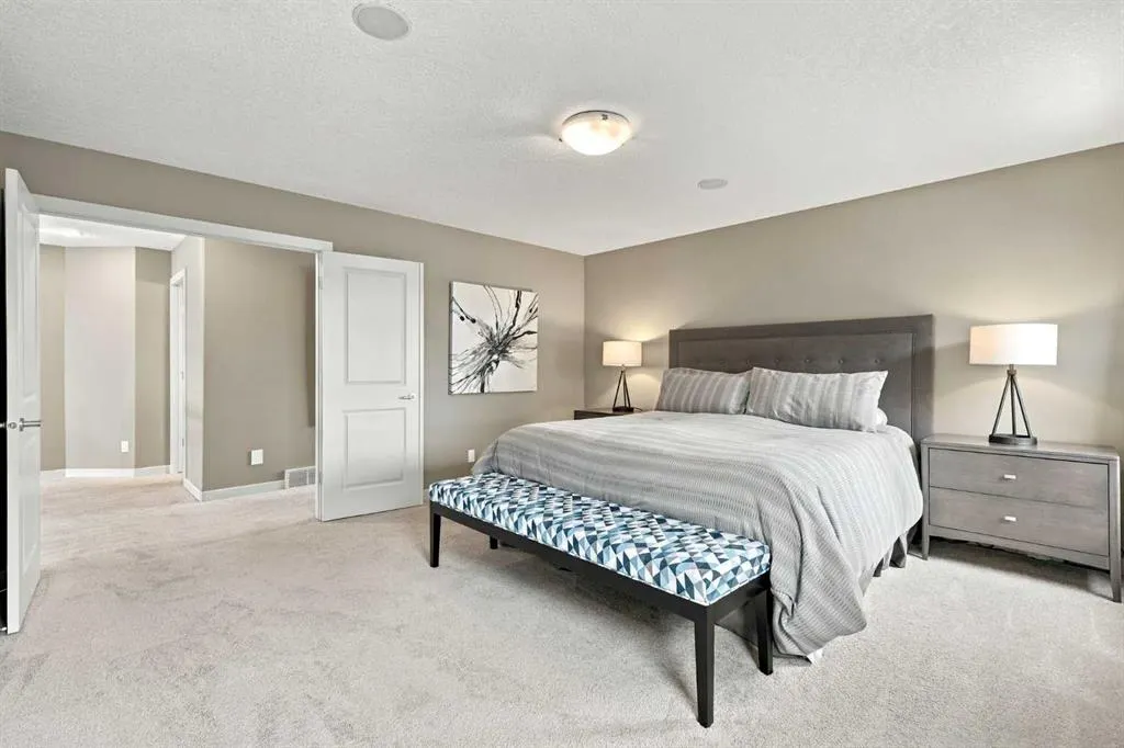 54 West Cedar Place SW