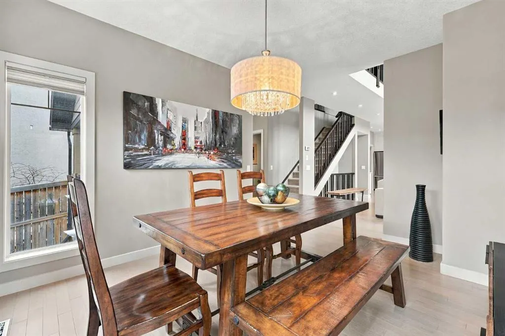 54 West Cedar Place SW