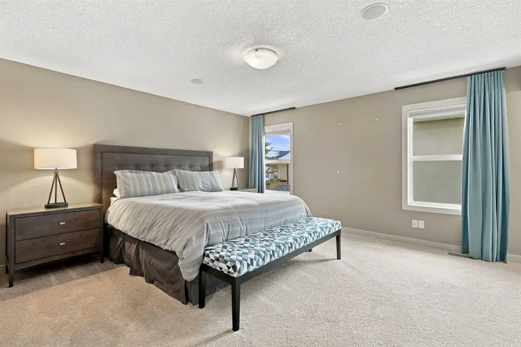54 West Cedar Place SW