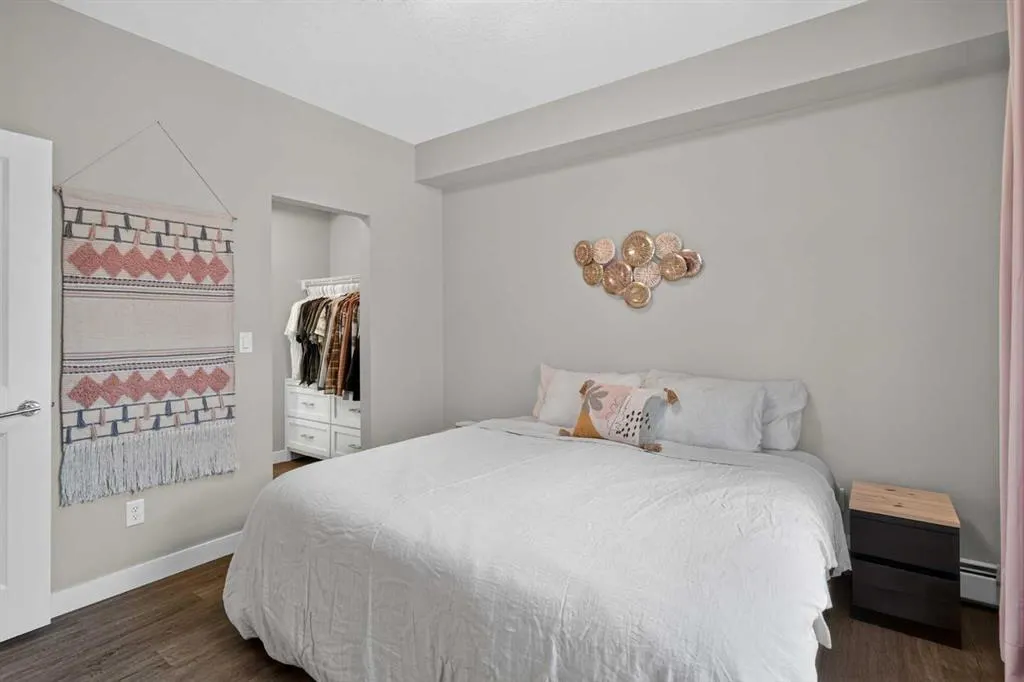 100 Auburn Meadows Common SE #216