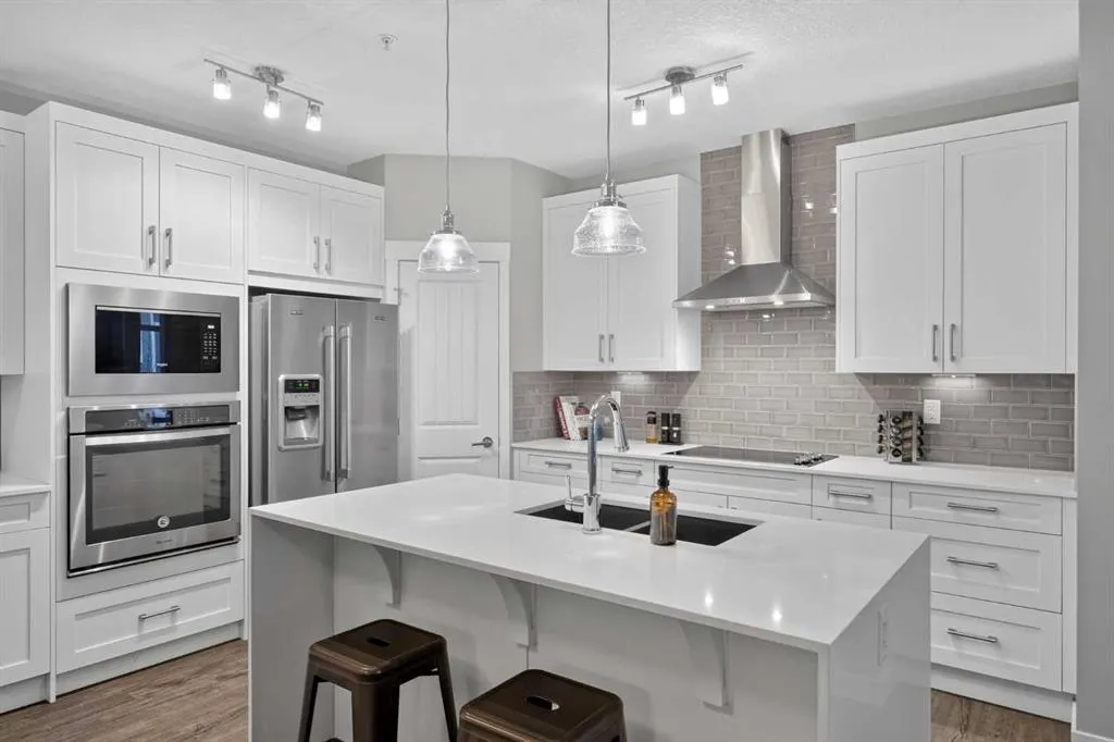 100 Auburn Meadows Common SE #216
