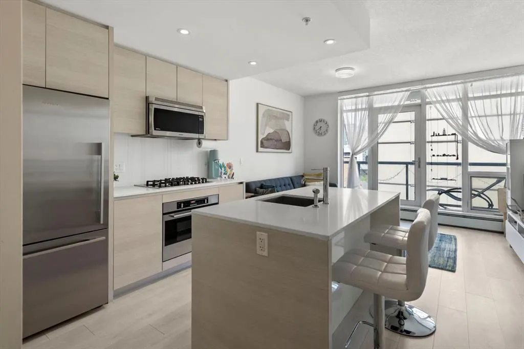 1501 6 Street SW #706