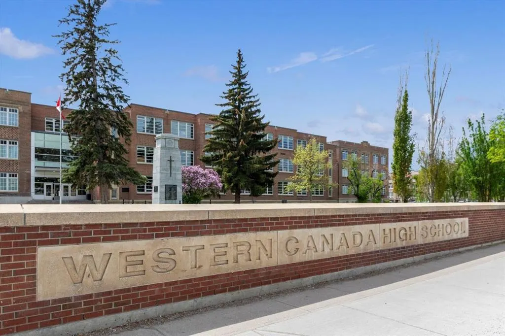 1501 6 Street SW #706