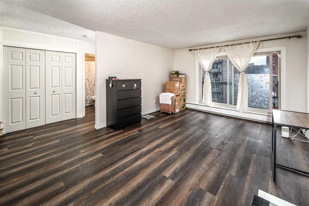 1335 12 Avenue SW #406