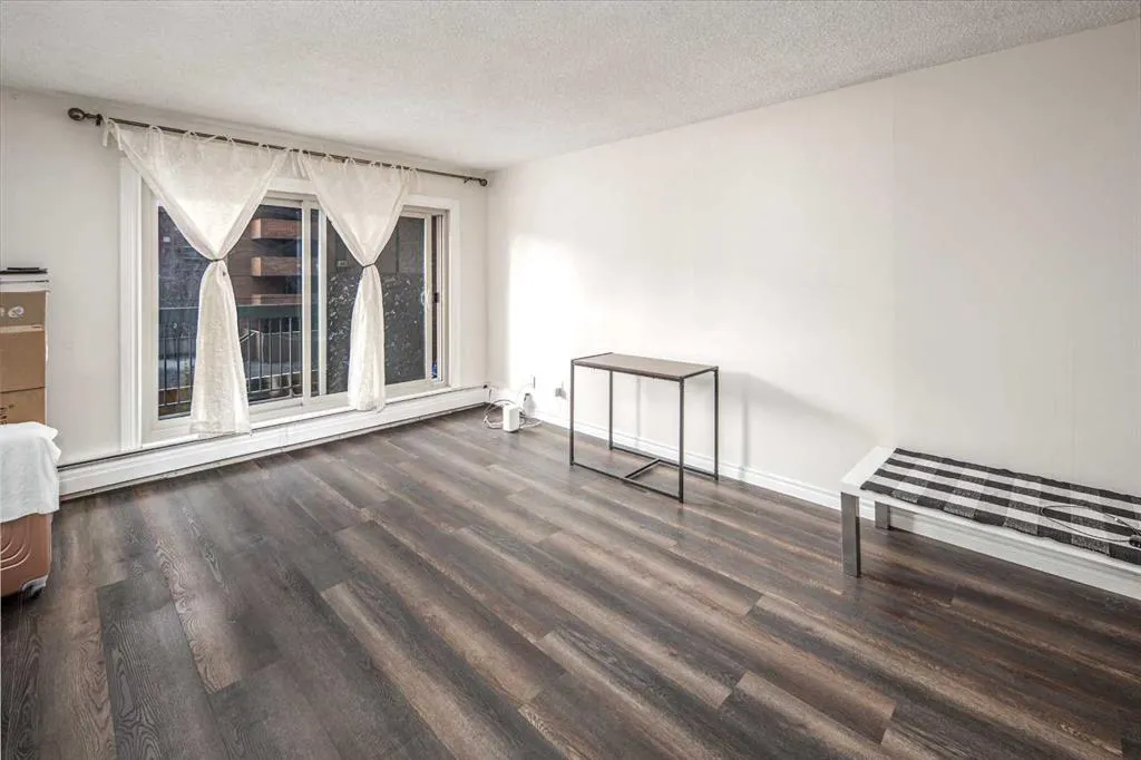 1335 12 Avenue SW #406