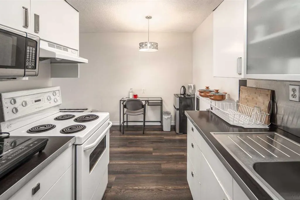 1335 12 Avenue SW #406