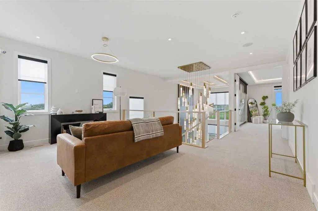 392 Waterford Grove