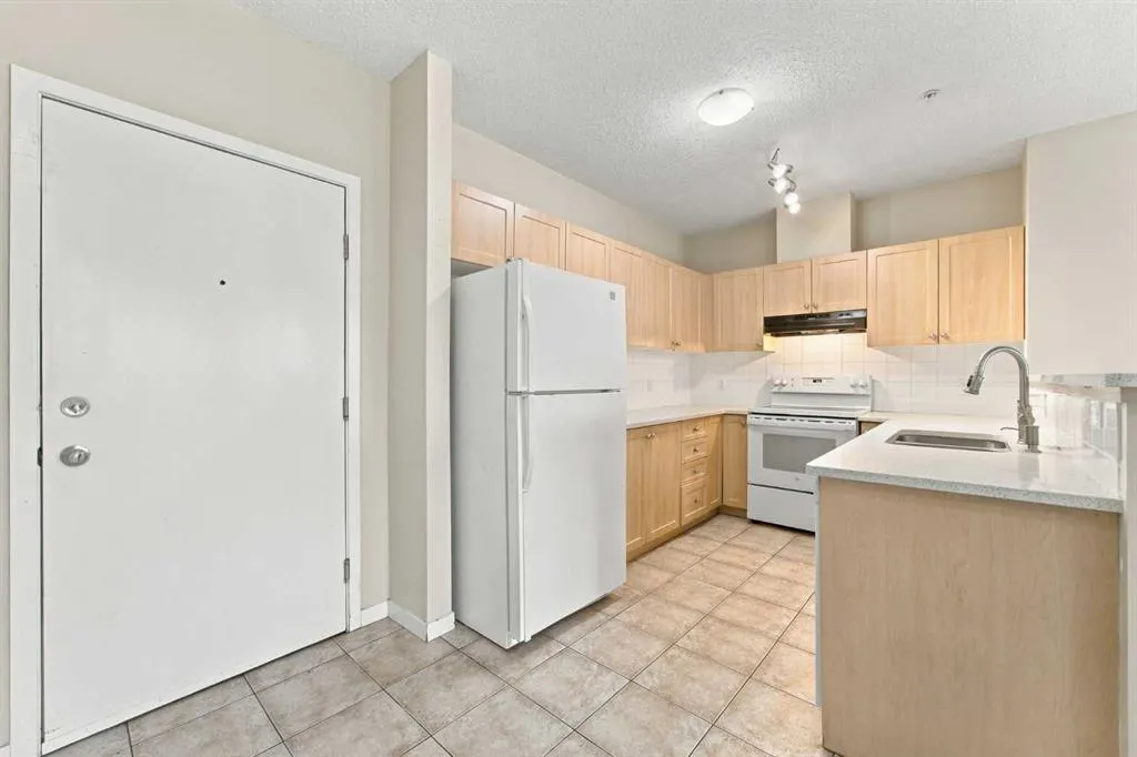 333 Taravista Drive NE #2208