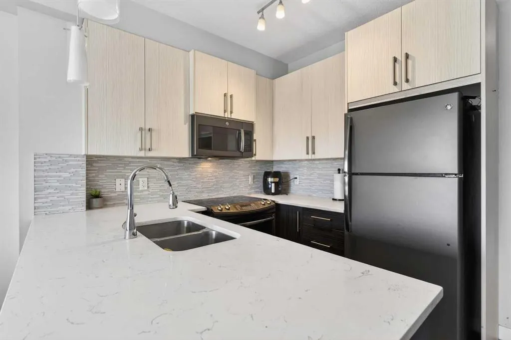 8 Sage Hill Terrace NW #318