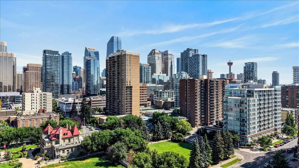 626 14 Avenue SW #1203