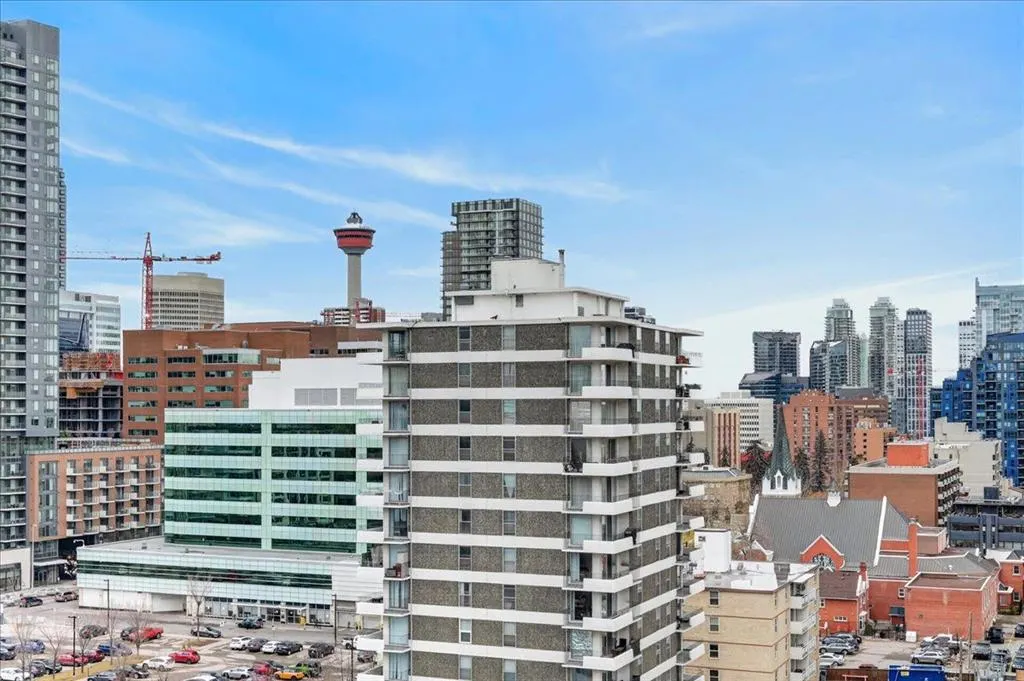 626 14 Avenue SW #1203