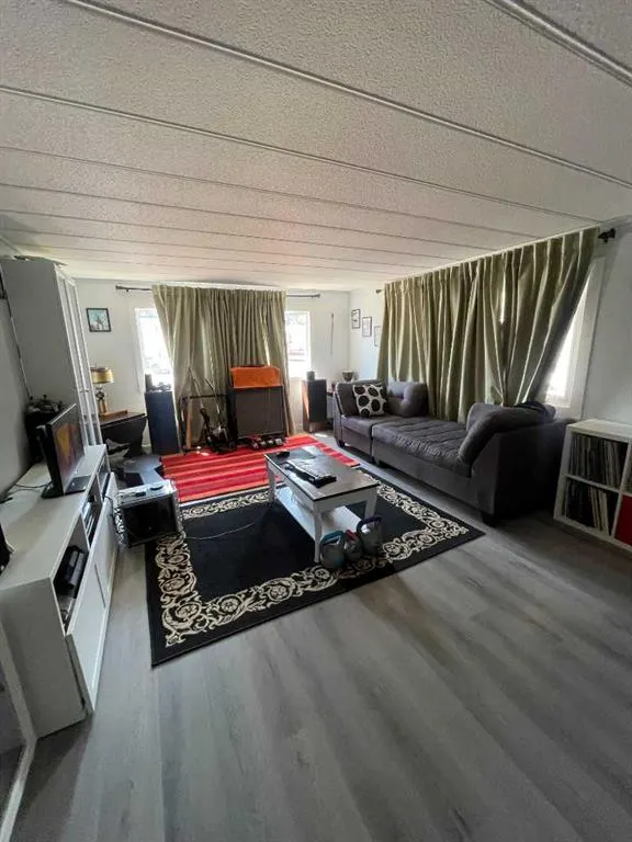 1190 15 Avenue #69