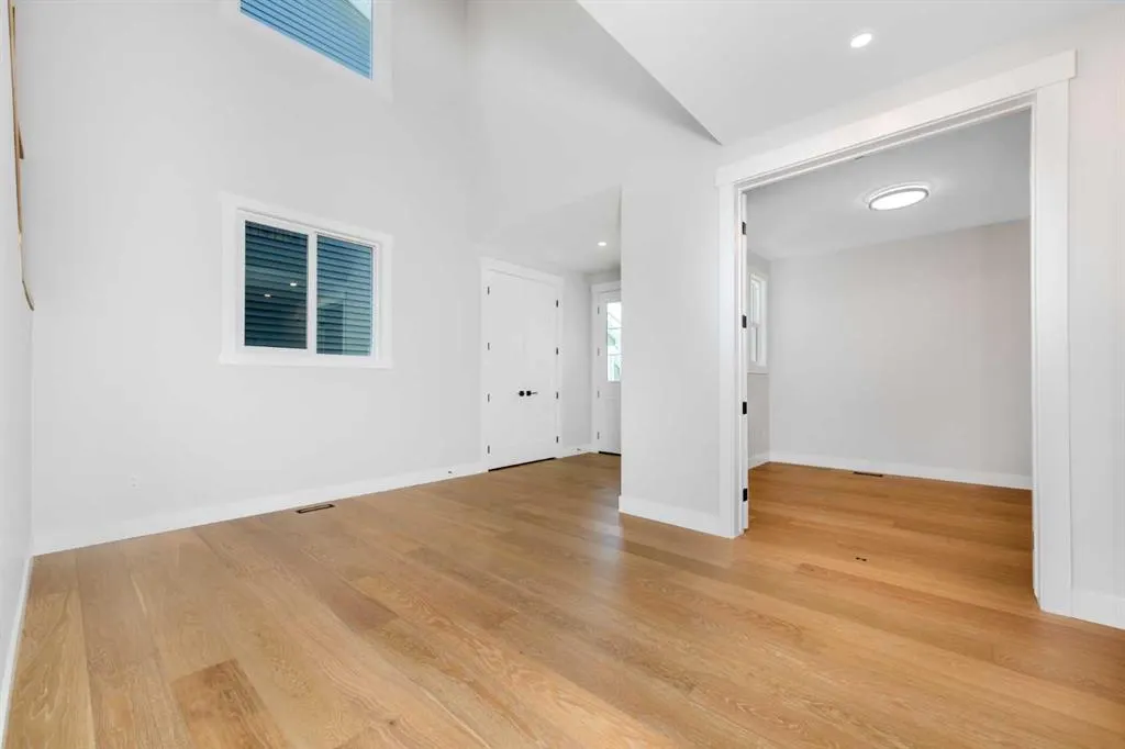 463 Rivercrest View