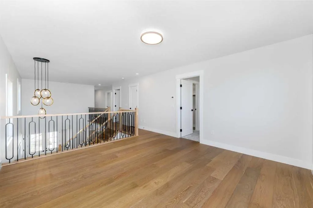 463 Rivercrest View