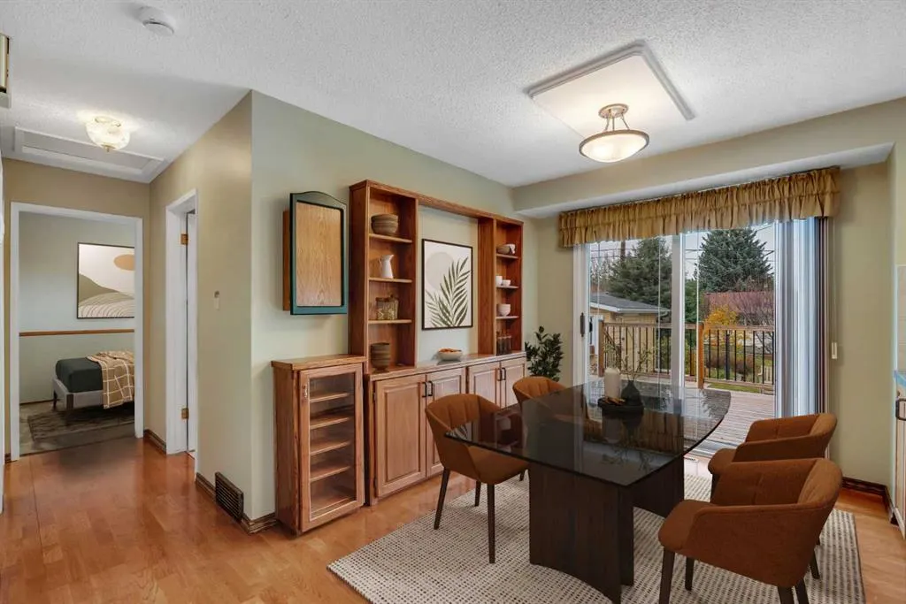 616 Hunts Crescent NW