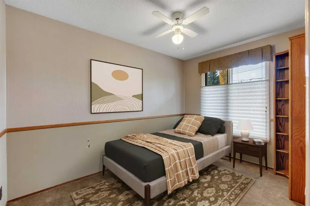 616 Hunts Crescent NW