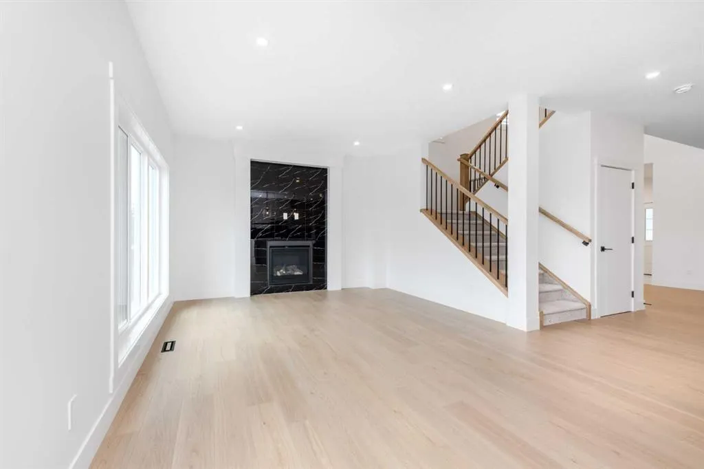 503 Rivercrest View