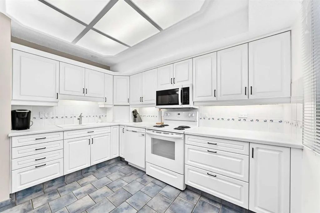 2212 Paliswood Road SW #2