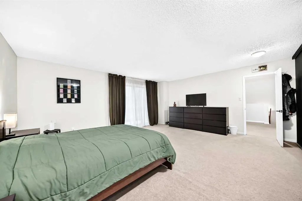 2212 Paliswood Road SW #2