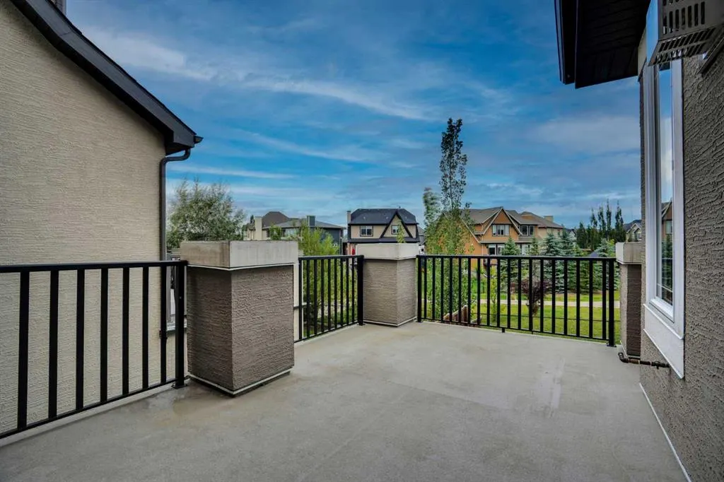 92 Masters Court SE