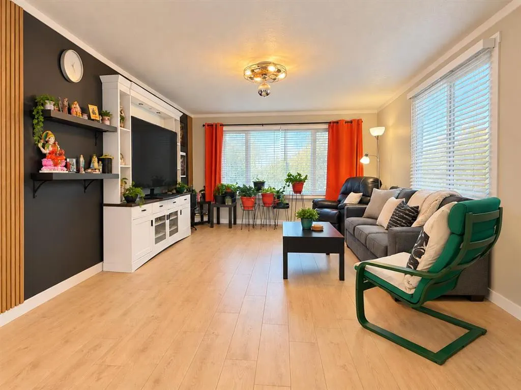 6724 17 Avenue SE #97