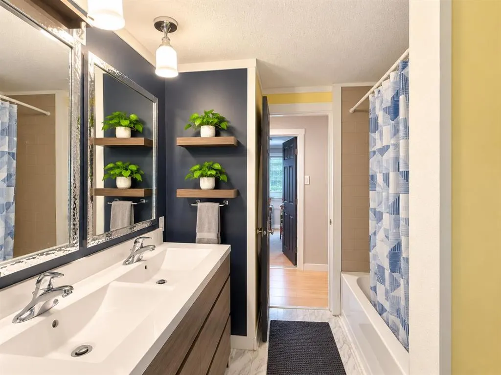 6724 17 Avenue SE #97