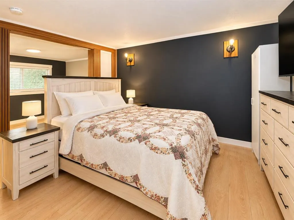6724 17 Avenue SE #97