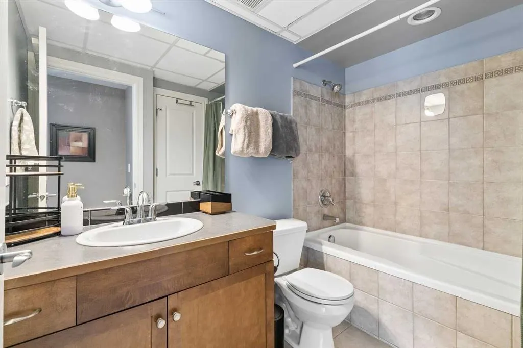 920 5 Avenue SW #1206