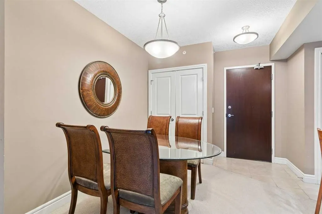 920 5 Avenue SW #1206