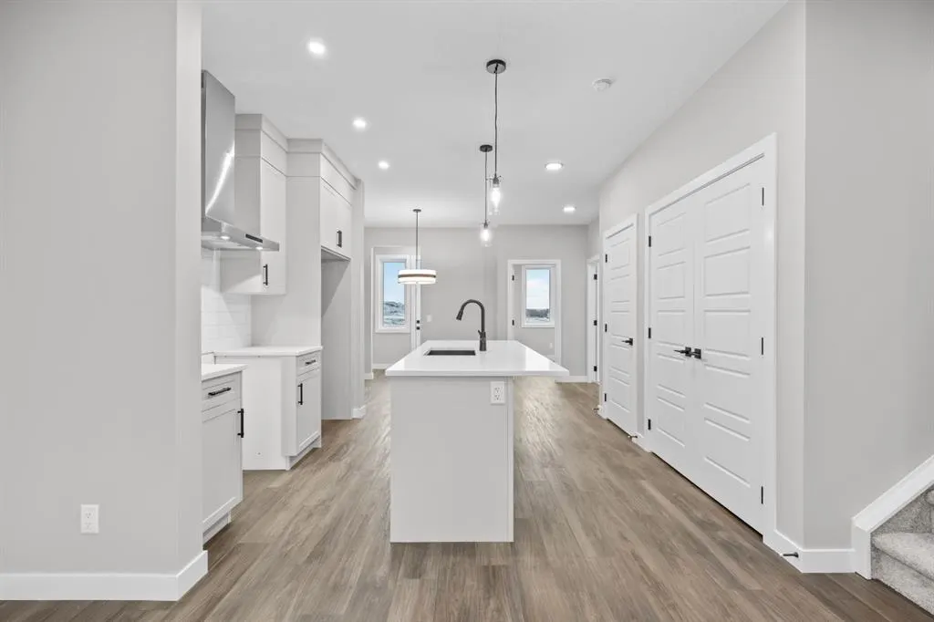 22 Ambleridge Avenue NW