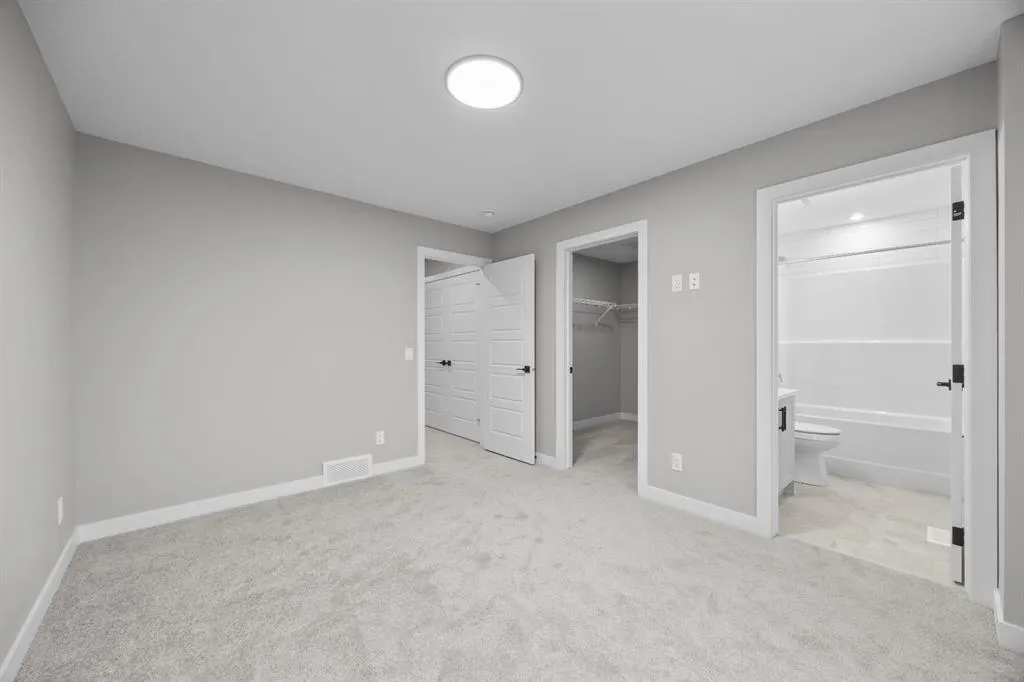 22 Ambleridge Avenue NW