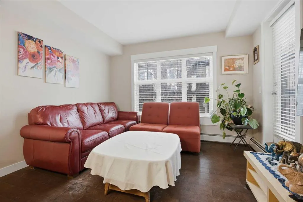 11 Mahogany Row SE #3401