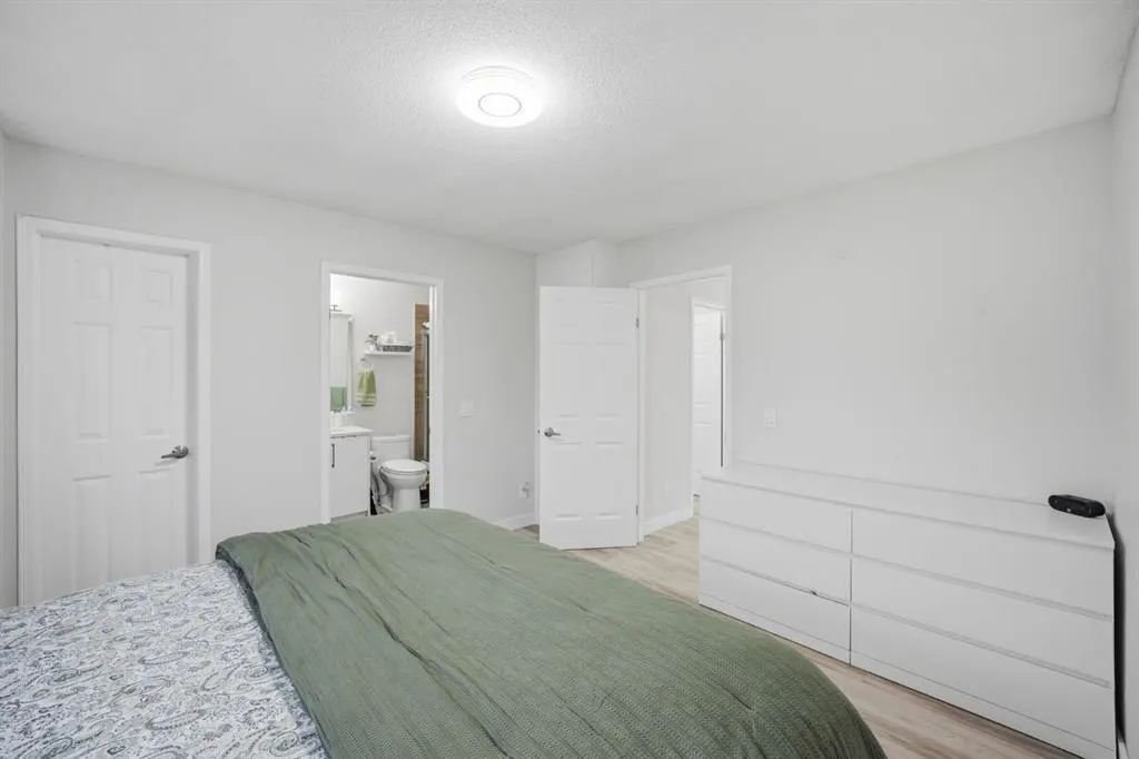 25 Martin Crossing Green NE