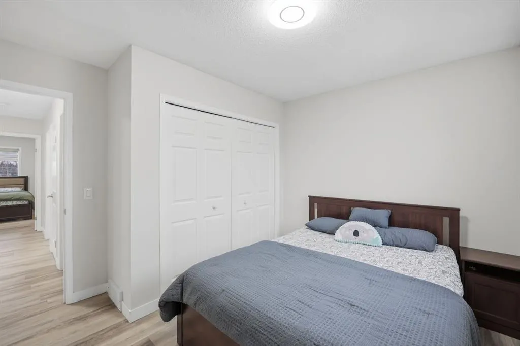 25 Martin Crossing Green NE