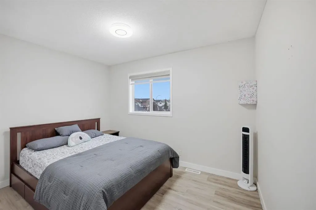25 Martin Crossing Green NE