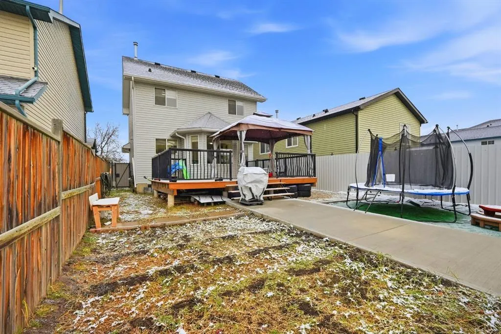 25 Martin Crossing Green NE