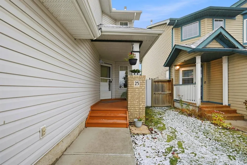 25 Martin Crossing Green NE